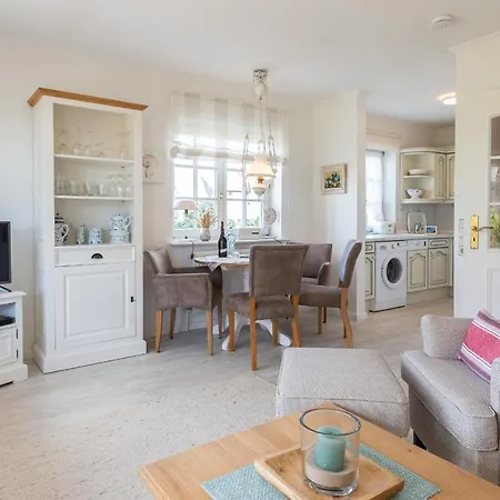 Lh Arnika, Hausteil 4 Feriehus